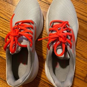 Brooks Range running shoes size 6.5